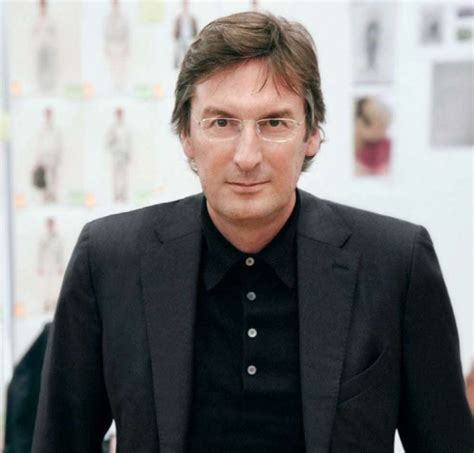 qui est le pdg de louis vuitton|LVMH : Pietro Beccari prend la tête de Louis Vuitton, .